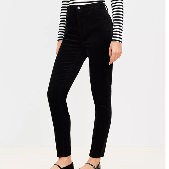 Ann Taylor Loft Skinny Pants in Corduroy (Black) - Size 4 - Picture 1 of 2